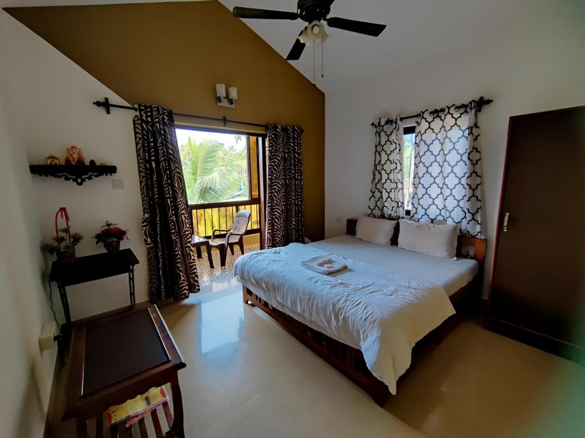 Ronne'S 2Bhk Lagoon Apartment -Калангут Екстер'єр фото